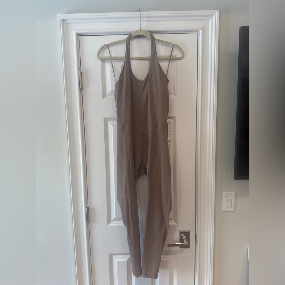 Lululemon Align Halter Bodysuit 25” Taupetastic - Size 8 - Picture 2 of 9